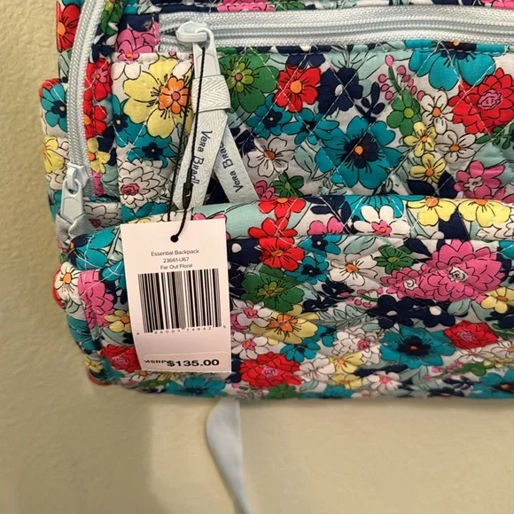 NWT vera Bradley essential backpack far out floral blue pink NWT vera Bradley essential backpack far out floral blue pink main image 4